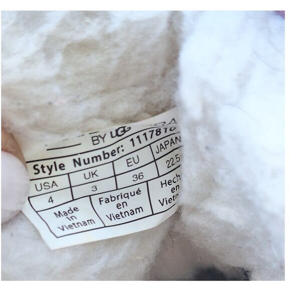 Koolaburra by UGG Girl's Victoria Mini Ankle Boot Bootie Purple Bow Size 4 $70 - Picture 3 of 9